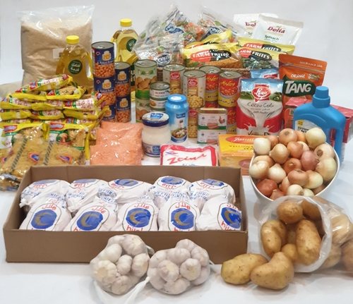 Noor Family Food Box (Contains Frozen Food & Fresh Vegetables) - 2 KG Potatoes | 3 KG Onions |Garlic  3X450g|10 KG rice | 2 KG Lentils | 2x1.5 Liter Sunflower cooking oil | 5 Canned Baked beans | 4 Canned Chickpeas | 4 Canned Foul | 2 Canned Mushrooms | 5 Canned Tuna | 16x135g Tomato Paste | 3x500g Macaroni | 20 Indomie Noodles | 2x900g Milk Powder | 1 KG Salt | 1 KG Sugar | 100 Tea Bags Pack | 400g Powder Juice | 2 Luncheon | 500g Cream Cheese | 3X500ml Disinfectant | 10 Frozen Chickens | 6x400g Frozen Mixed Veggies | 2x400g Frozen Corn | 2x400g Frozen Okra | 2x400 Froze Spinach