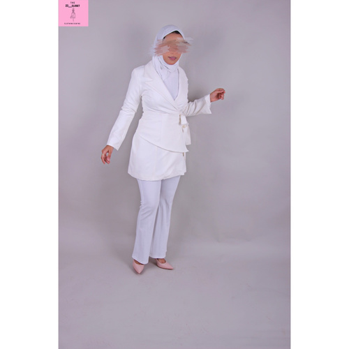 ب8بليزر