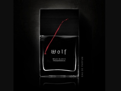 WOLF - Top Notes  Plum  Davana  Cardamom  Red Pepper Middle Notes  Pine  Balsam Fir  Clary Sage  Vetiver  Myrhh  Olibanum  Cedar Base Notes  Oakmoss  Leather  Amber  Tonka Bean