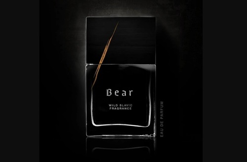 BEAR - Top Notes  Woody Notes  Ginger  Cinnamon Middle Notes  Propolis  Honey  Iris Base Notes  Cedar  Bark  Labdanum  Vanilla