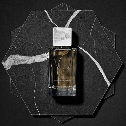 THE SAINT MARINER - UNISEX - EXTRAIT DE PARFUM 100ML  Top notes are Rosemary, Lemon and Bergamot middle notes are Sea water, Watery Notes, Pink Pepper and Lily-of-the-Valley base notes are Ambroxan and Vetiver.