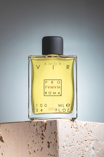 VIR - UNISEX - PERFUME 100ML  Top note is cannabis; middle notes are Sandalwood, Cedar and Tobacco Leaf; base notes are Incense and Agarwood (Oud).