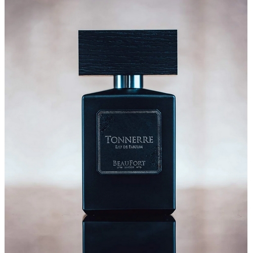 TONNERRE - UNISEX - EAU DE PARFUM 50ML  Top notes are Smoke, gunpowder and Lim middle notes are Sea water and Brandy base notes are Balsam Fir, Cedar and Amber.