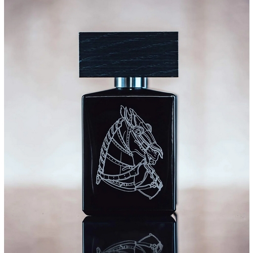 IRON DUKE - UNISEX - EAU DE PARFUM 50ML  Notes: Leather, Gunpowder, Tobacco, Rum