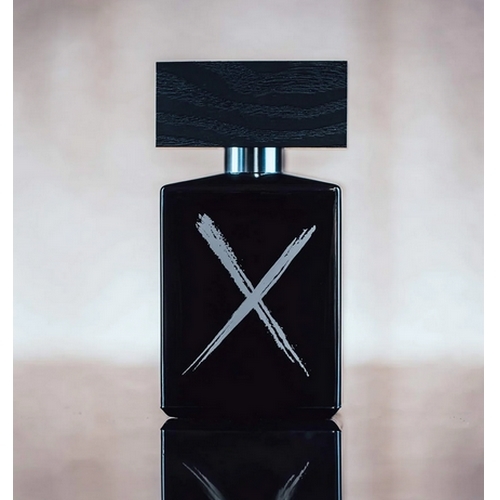 RAKE & RUIN - UNISEX - EAU DE PARFUM 50ML  Top notes are Smoke, Angelica, Gin, Juniper, Sichuan Pepper, Pink Pepper, Licorice, Coriander, Orange and Lemon middle notes are Smoke, Cypress, Pine needles, Castoreum, Cade oil, Labdanum, Costus, Orris and Violet base notes are Smoke, Woody Notes, Ambrarome, Sandalwood and Musk.