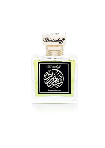 Scheherazade - Top notes: Black Currant, Bergamot, Red Mandarin
Heart notes: Apricot, Pepper
Base notes: Cedar, Sandal Wood, Wild Oud Oil