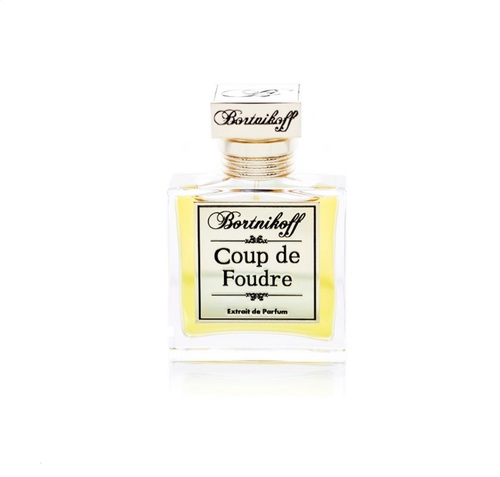 Coup de Foudre - Top notes: Bergamot, Lemon, Sweet Orange, White Grapefruit, Green Tea, Black Pepper
Heart notes: Jasmine, Rose de Mai, Lily-of-the-valley, Champaca, Ylang-Ylang, Tuberose
Base notes: Cinnamon, Turmeric, Tonka Bean, Vanilla, Benzoin, Labdanum, Tolu Balsam, Pine, Guaiac Wood, Sandalwood with Pink Lotus infusion, Oud from Trat