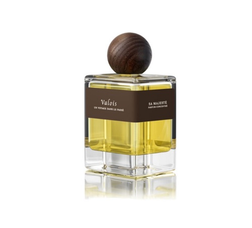 Sa Majesté - Top Notes  Orange  Lemon Zest  Citrus  Bergamot Middle Notes  Tropical Fruits  Leather  Jasmine Base Notes  Sandalwood  Amber  Patchouli