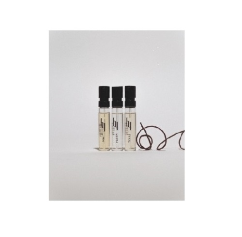 Treasures Collection - 3 x 2ml Eaux de Parfum < 93> 
 LOON: Floral - Woody - Marine PASHM: Woody - Spicy - Musky TCHAI: Aromatic - Floral - Woody