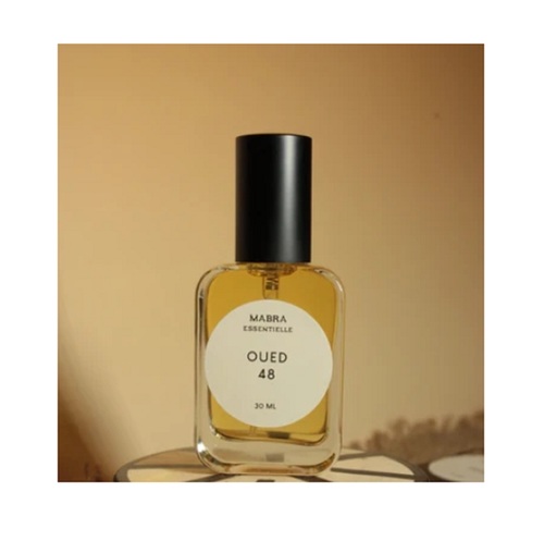 OUED 48 - The Musky - “Oued 48” is a unique fragrance, carrying memory, tradition and light.


 Head notes: Almond 
Heart notes: Neroli, Orange Blossom 
Base notes: Vanilla, Musk Al Ghazal