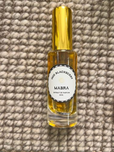 Oud Blackberry - Blackberry Thai Oud Indian Oud Damask Rose Absolute Rose Petals Iris Honeysuckle Vanilla