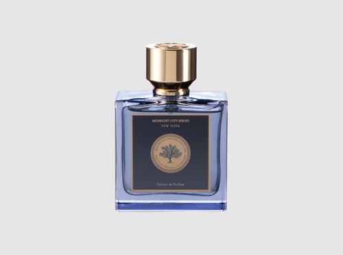 New York - 75ml Top notes are Blue Sage, Bergamot, Pepper, elemi and Cumin; middle notes are Musk, Indian Oud, Incense, Sequoia, Lichen and Bark; base notes are Vetiver, Labdanum, Sandalwood, Patchouli, Cedarwood and Amber.