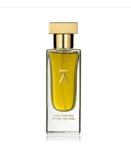Two Minutes After The Kiss - Top notes: Turkish Rose - Jamaican Pepper - Omani Frankincense - Guatemala Cardamom
Heart notes: Turkish Rose Absolute - Laos Oud - Indonesian Patchouli - Somalian Myrrh - French Beeswax - Selectone
Base notes: Indian Sandalwood - Haitian Vetiver - Dark Leather accord - Laos Oud - Spanish Labdanum - Musk - Ambrocenide