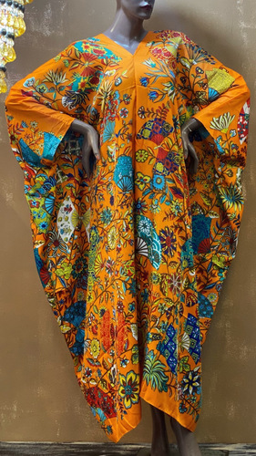 Silk - Silk Shawl Dress

Free Size…

Fits up to XXL

Shorter at the front than the sides

Approximately 52 inches in length