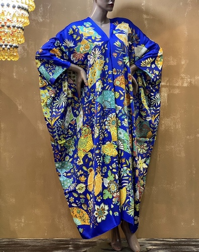 H Store Kw - Silk - فستان شلاح حرير سايز فري …يلبس لغاية XXLمن الأمام أقصر من الأجناب تقريباً الطول 52 إنش