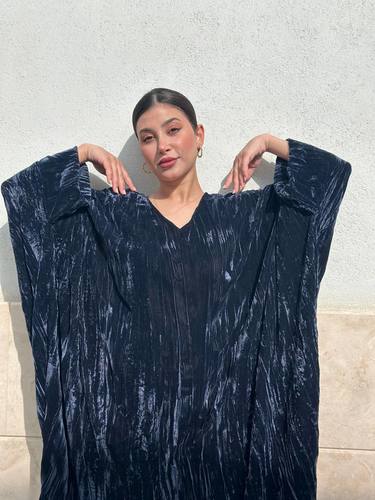 Velvet dress - فستان شلاح مخمل بلسيه سايز فري … يلبس لغاية XXL من الأمام أقصر من الأجناب  تقريباً الطول 52 إنش