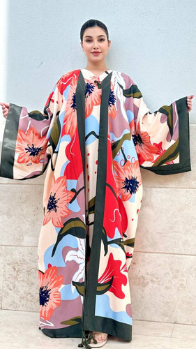 Set - Square Shawl with Cardigan
Length for both pieces is approximately 54 inches
Fabric is a cotton polyester blend
Free size…