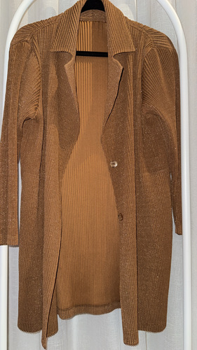 Short jacket - جاكيت بلسيه مطاط مع جيوب فري سايز طول ٣٢ انش تقريبي