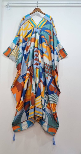 H Store Kw - Dress - فستان شلاح حرير سايز فري …يلبس لغاية XXLمن الأمام أقصر من الأجناب تقريباً الطول 52 إنش
