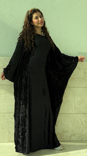 فستان مخمل زقزاق - فستان مخمل  فري سايز أوفر سايز  الطول التقريبي 58 انش  ممكن اقصر  تقدرين تقصرين عند اي خياط