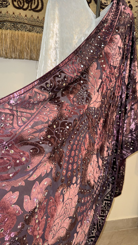 شال حجم كبير بنفسجي  مدرج - فقط شال حجم كبير جداً مخملدرجات البنفسجي