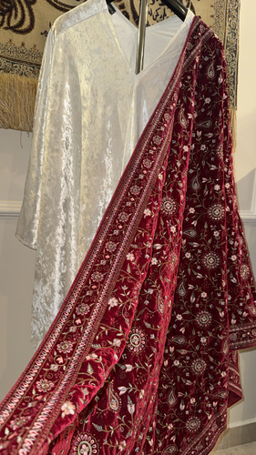 شال حجم كبير - فقط شال مخمل درجات الاحمر  مخمل حجم كبير