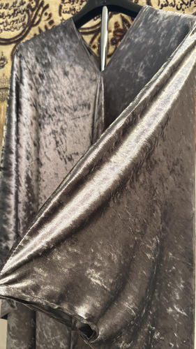 مخمل بدون حزام V رمادي - فستان مخمل .. فري سايز … الطول التقريبي 54-55