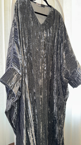 فستان مخمل - فستان مخمل من داخل حزام  فري سايز اوفر سايز  الطول التقريبي 54-55 انش  ممكن اطول ممكن اقصر