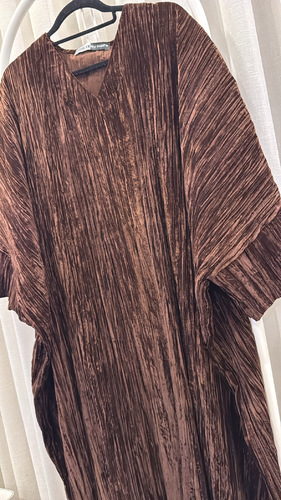 فستان مخمل - فستان مخمل من داخل حزام  فري سايز اوفر سايز  الطول التقريبي 54-55 انش  ممكن اطول ممكن اقصر