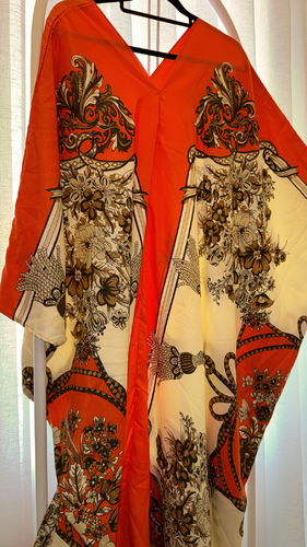 حرير - فستان&nbsp;شلاح&nbsp;حرير&nbsp;سايز&nbsp;فري&nbsp;…يلبس&nbsp;لغاية&nbsp;XXLمن&nbsp;الأمام&nbsp;أقصر&nbsp;من&nbsp;الأجناب&nbsp;تقريباً&nbsp;الطول&nbsp;52&nbsp;إنش