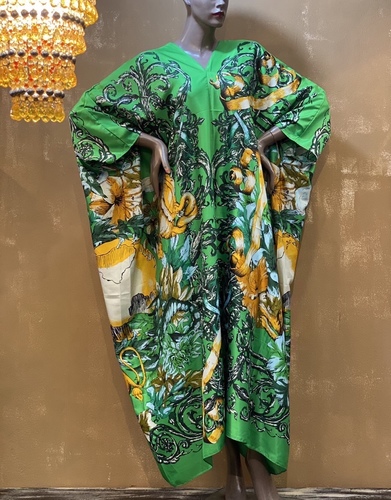 Silk - Silk Shawl Dress
Free Size…
Fits up to XXL
Shorter at the front than the sides
Approximately 52 inches in length