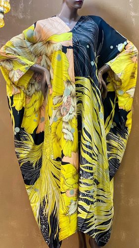 H Store Kw - Silk - Silk Shawl Dress

Free Size…

Fits up to XXL

Shorter at the front than the sides

Approximately 52 inches in length