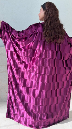 فستان مخمل كاندي - فستان مخمل مع حزام داخلي &nbsp; (بدون شال )

 فري سايز اوفر سايز&nbsp; الطول التقريبي 54-55 انش&nbsp; ممكن اطول ممكن أقصر