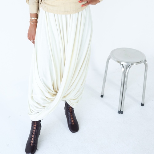 Dee Kyou - Twist off white Skirt