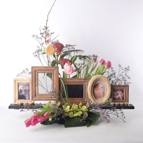 Fresh Couture - For My Mother 23 - Mothers dat picture frames with fresh flowers and chocolates.