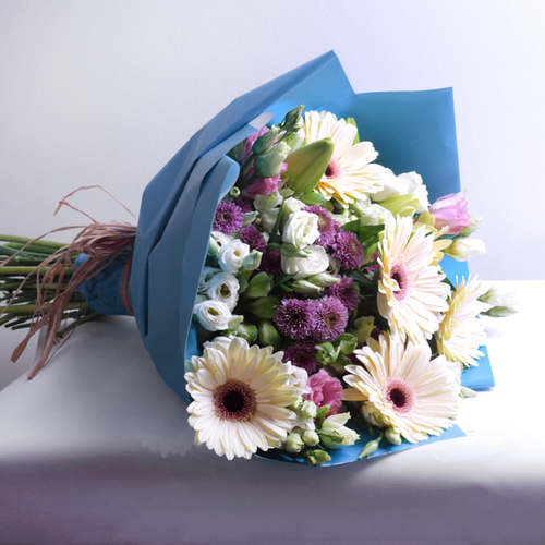 Bouquet mix - bouquet
  of mixed fresh flowers