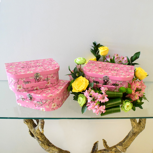 Al Khayal 18 - 3 fresh couture box of kuwaiti sweets with a decorated fresh rose, alstomeria,crysanthinum mix with  artificial ranaculus flowers and leaves.