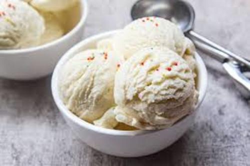 Vanilla Ice Cream - 1 Kg Vanilla Ice Cream ( 10 Scoops) Packaging: Take-away plastic container