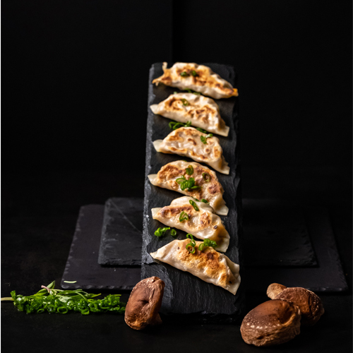 جيوزا الفطر - مزيج فطر شيتاكي مع الجبن والزعتر