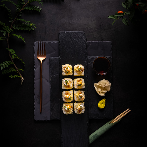 ناجنوجا ماكي - ناجنوجا ماكي - روبيان تمبورا مع البصل الأخضر مغطى بطبقة مقرمشة مع الصلصة الخاصة