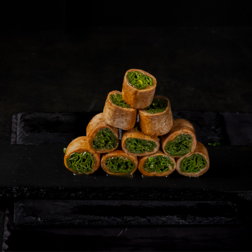 بيف رول - بيف رول - لفائف اللحم مع البصل الأخضر وصلصة ترياكي