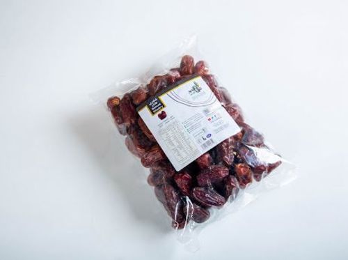 Green dates 1 kg, Amal Al-Khair bag