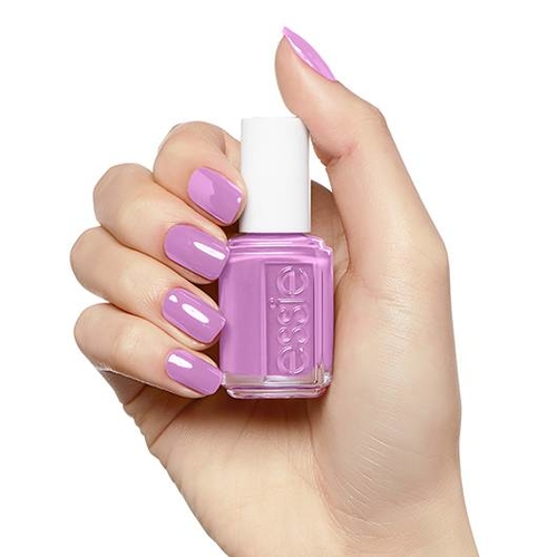 Nailed KW - essie play date