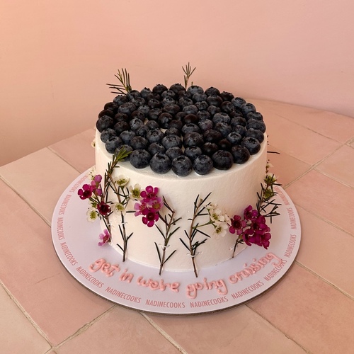 Blueberry Wax Flower cake - Flowers are not edible ——