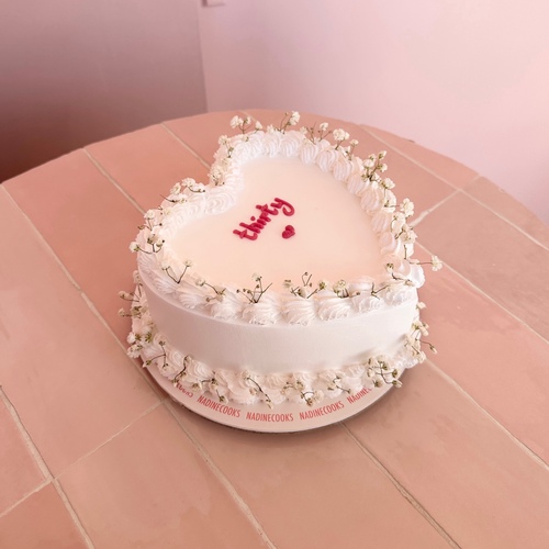 Gypsophelia Heart - The flowers are not edible