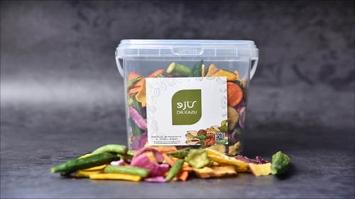 A box of dried vegetables 335 grams