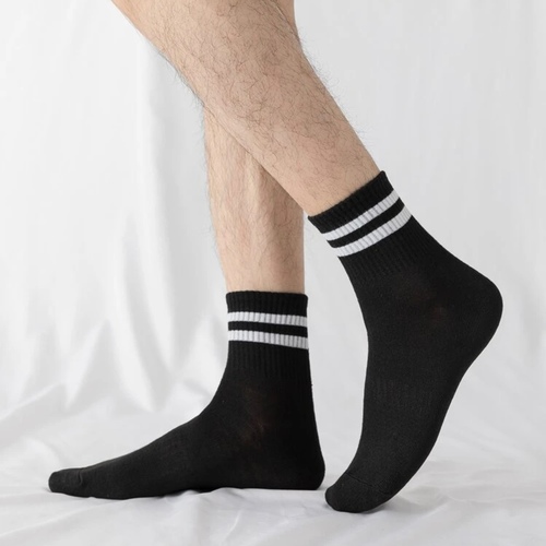 6 pairs of sports socks