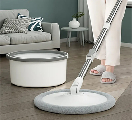 Smart floor mop 0995 - Smart floor mop: It is a smart mop that gives you an amazing way to clean quickly and effectively using double cleaning technology, as it automatically separates clean water from dirty water without any trouble or fatigue.   :One mop combines dry and wet mop. Smart bucket equipped with innovative technology that separates dirty water from clean water. A built-in pump inside the bucket sprays the mop liner with clean water to keep it clean throughout the cleaning and mopping process. A quick automatic way to spin the mop through the rinse and spin handle without having to use your hands at all. Deep cleaning liner made of superior microfiber Lightweight bucket is easy to move and store The mop head rotates at an angle of 360 degrees, and the attached handle has a flexible joint that moves at an angle of 180 degrees. This makes it easier for you to clean and reach difficult places, such as under sofas, the top of the wall, window surfaces, etc. Also suitable for small and large apartments, dormitories, schools, offices and other places. A quick cleaning method that does not require a lot of water. It is an environmentally friendly mop that helps reduce traditional cleaning. All you need is only 2.5 liters of water. Smart mop components: The Bastak mop consists of simple parts that you can disassemble and assemble with ease and in a few seconds without any fatigue (1) Mop handle. (1) Bucket (smart pot). (1) Mop mounting base 2) Dedicated cleaning liner made of microfiber.