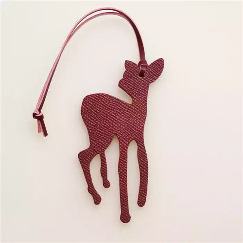 Leather deer pendant