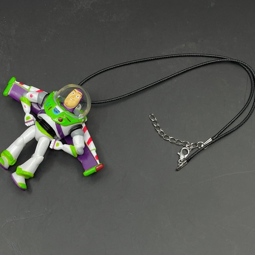 Buzz pendant